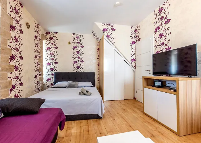 Apartament Center With Jacuzzi