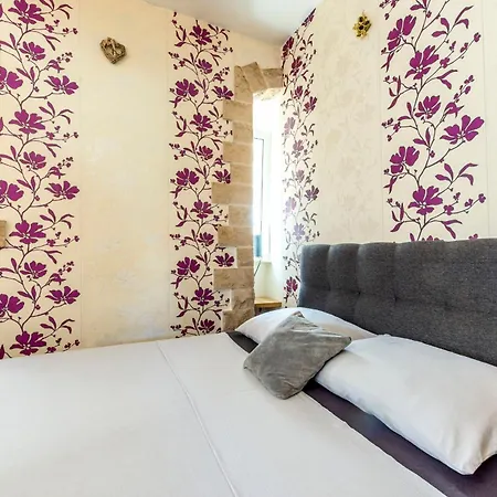 Daire Center With Jacuzzi Split